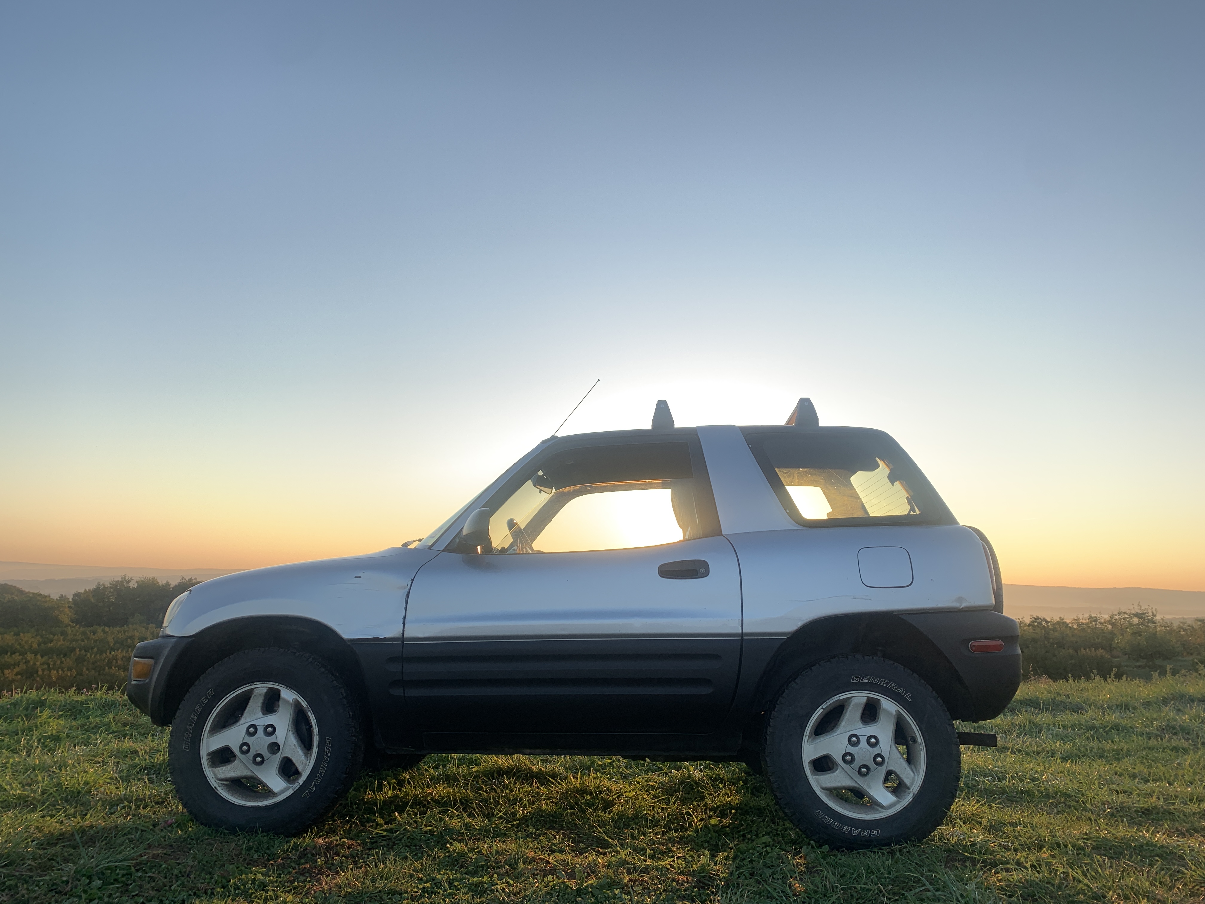 1998 Toyota RAV4 2 Door AWD — photo 75